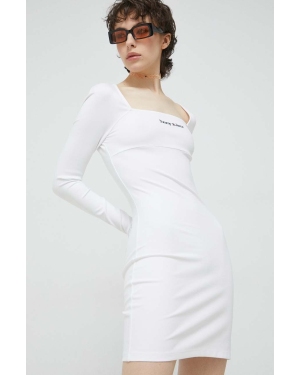 Tommy Jeans sukienka kolor biały mini dopasowana