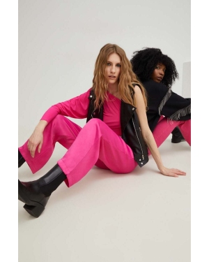 Answear Lab spodnie X kolekcja limitowana SISTERHOOD damskie kolor różowy szerokie high waist