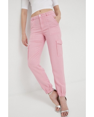 Guess spodnie damskie kolor różowy fason chinos high waist