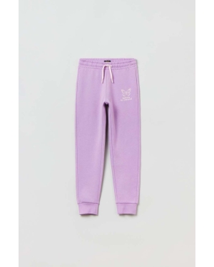 OVS spodnie dresowe bawełniane dziecięce kolor fioletowy z nadrukiem