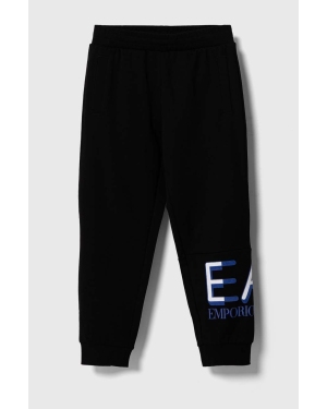 EA7 Emporio Armani spodnie dresowe bawełniane dziecięce kolor czarny z nadrukiem
