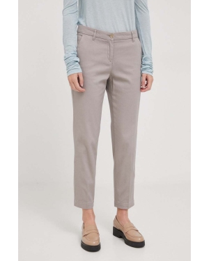 Sisley spodnie damskie kolor beżowy dopasowane medium waist