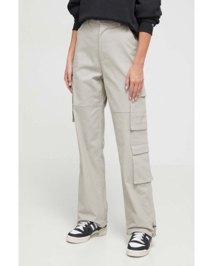 Sixth June spodnie damskie kolor beżowy fason cargo high waist