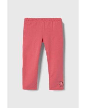 United Colors of Benetton spodnie dresowe dziecięce kolor różowy z nadrukiem