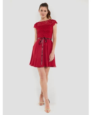 Swing Sukienka koktajlowa 77760510 Czerwony Regular Fit