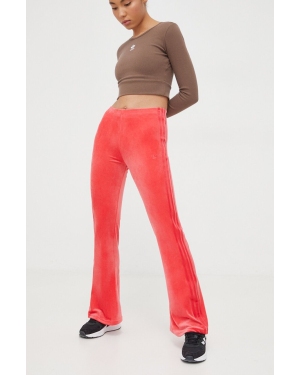 adidas Originals spodnie dresowe welurowe kolor różowy z aplikacją IT7563
