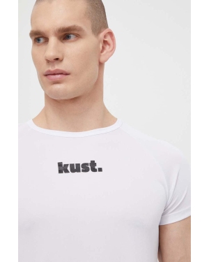 kust. t-shirt kolor biały z nadrukiem