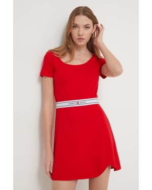 Tommy Jeans sukienka kolor czerwony mini rozkloszowana DW0DW17924