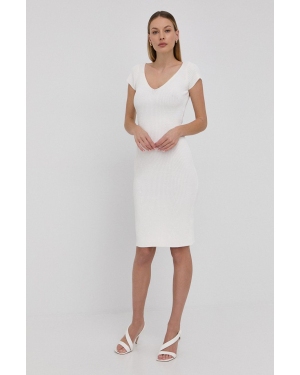 Guess sukienka kolor biały midi dopasowana