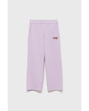 Guess spodnie dresowe dziecięce kolor fioletowy gładkie